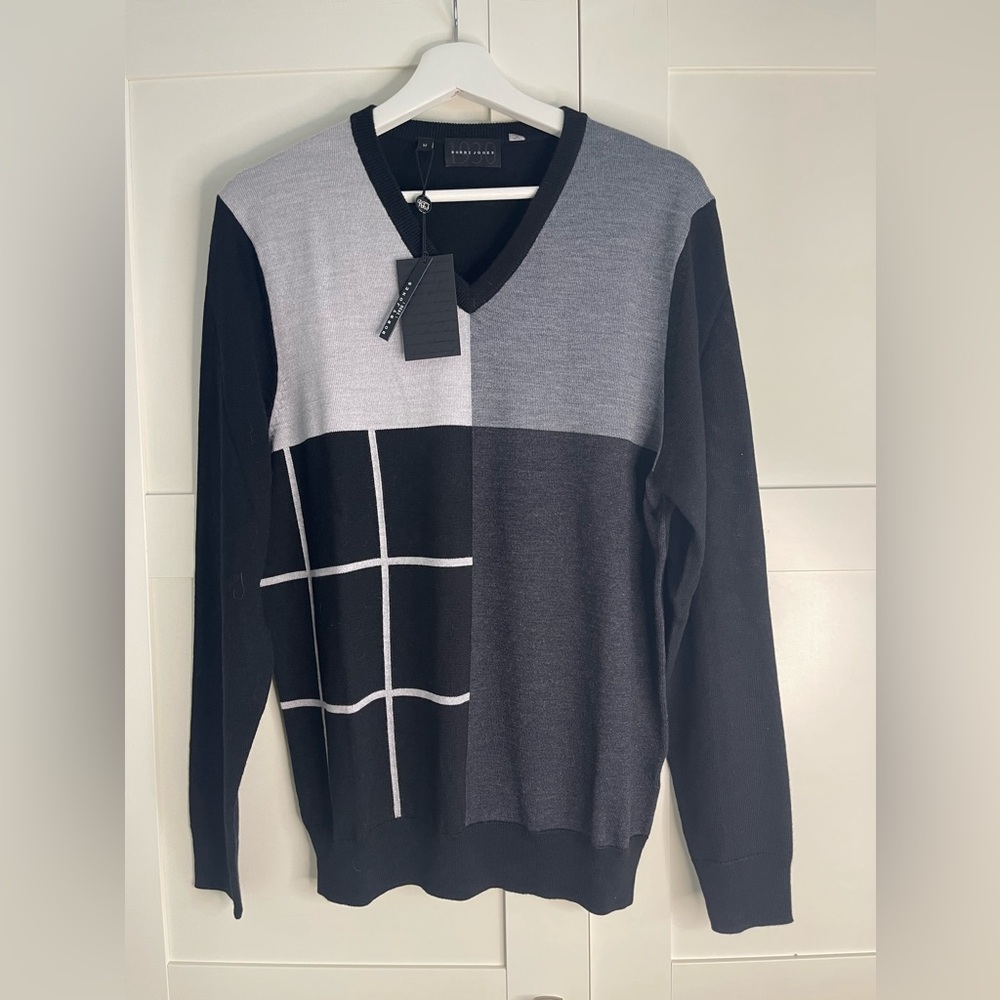 Bobby Jones Black and Gray V-Neck Sweater with Grid Design Size M